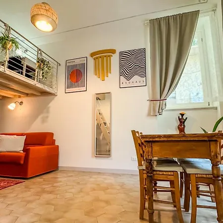 Oasi Creativa Centro - Design & Relax Vicino Mole 公寓